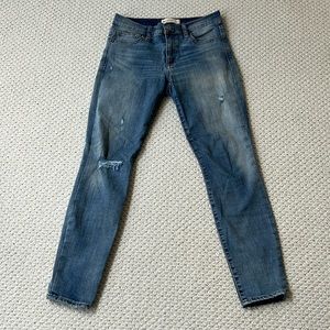 GAP Women's Distressed Skinny Jeans - Classic Blue